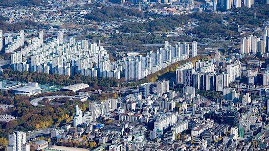 Growing Korean SMEs and startups amidst its chaebol-centered economy